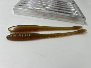 7" Flat Belly Trick Worm