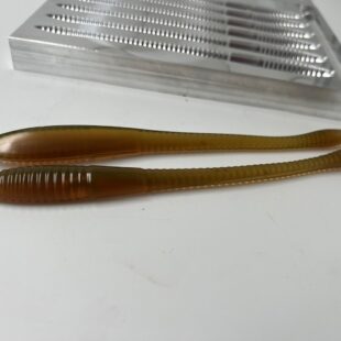 7" Flat Belly Trick Worm