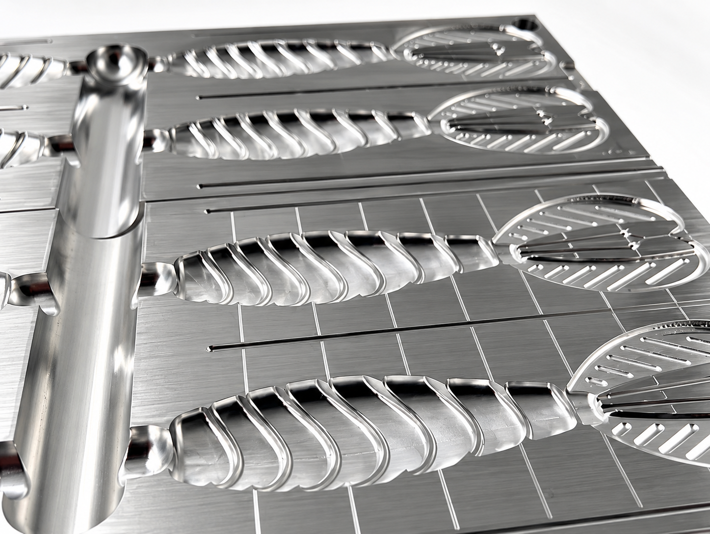 4" Zipper Craw 4 Cavity Mold - Image 2